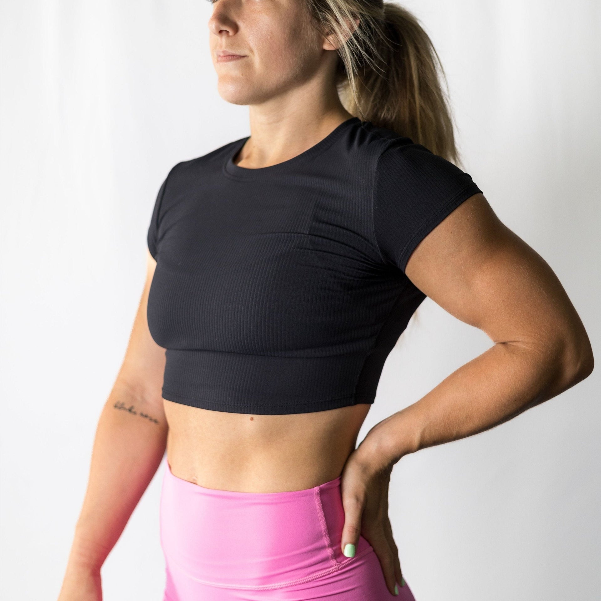 Vital Seamless Ribbed Black Crop Top - TN-ELVN Clothing 